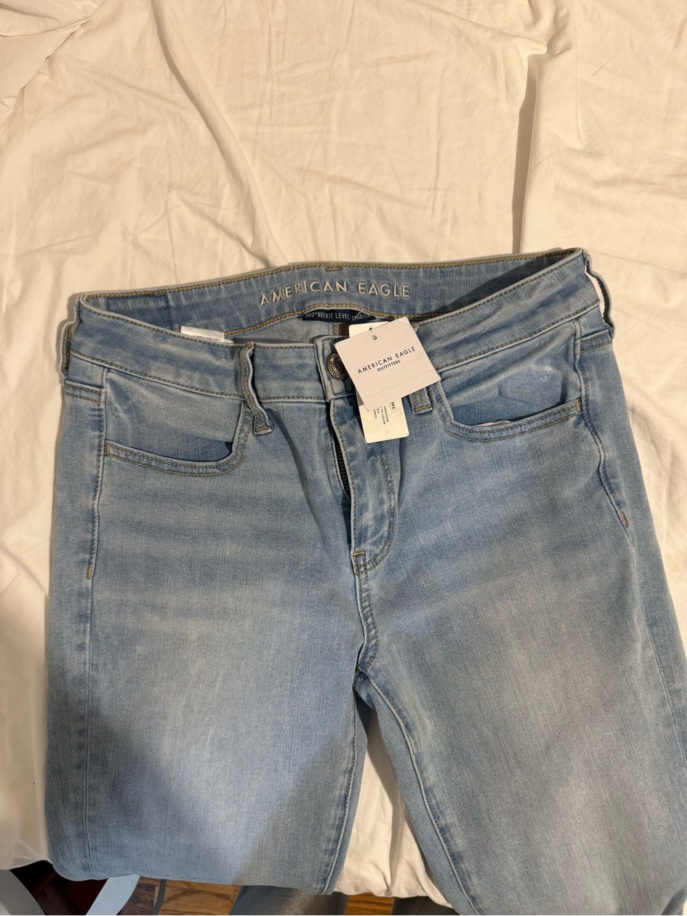 American Eagle Outfitters Light Wash Skinny Jeans